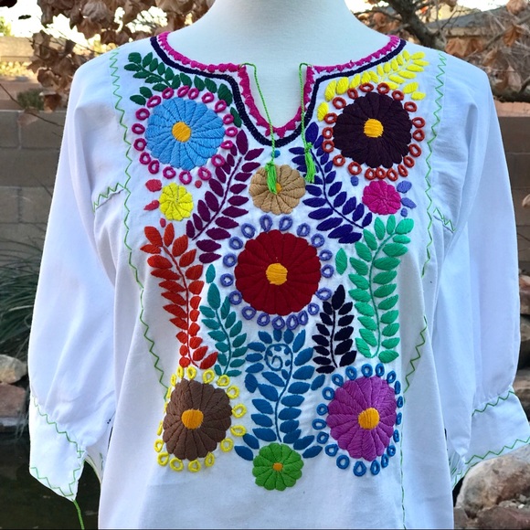 Mexican Hand Embroidered Blouse Bohemian style - Picture 3 of 5